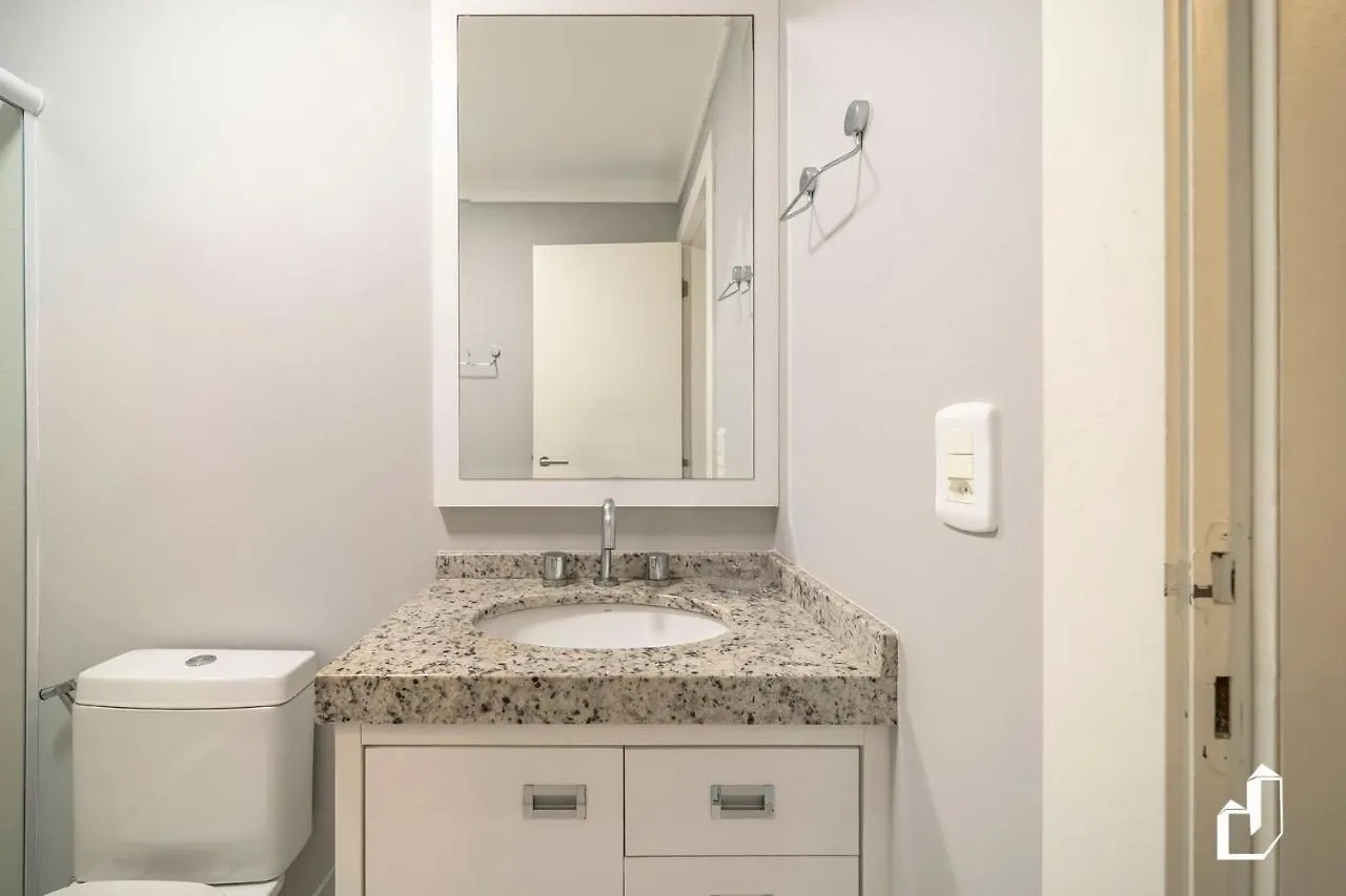 Apartamento Com 02 Dormitorios Bombinhas
